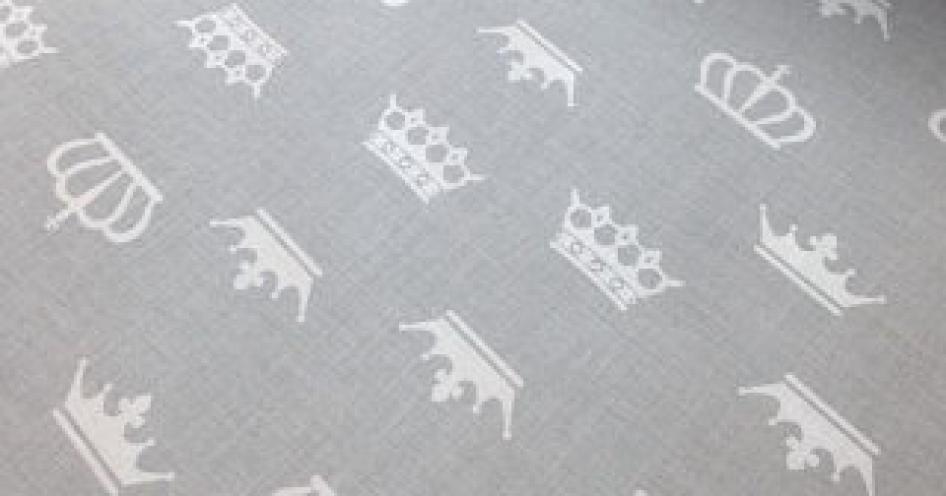 Сменная наволочка на подушку для беременных цвета: Короны серо-белые